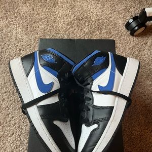 Air Jordan 1 Mid Racer Blue